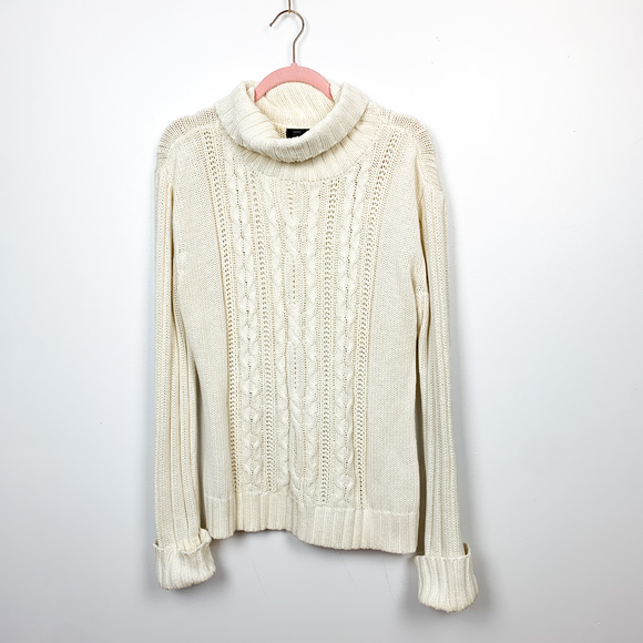 One on One Sweaters - One on One Off-White Long Sleeve Cable Knit Sweater